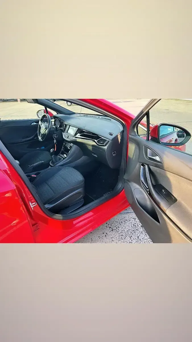 Usado Opel Astra Innovation 150 CV (110 kW) 2017 Rojo Berlina