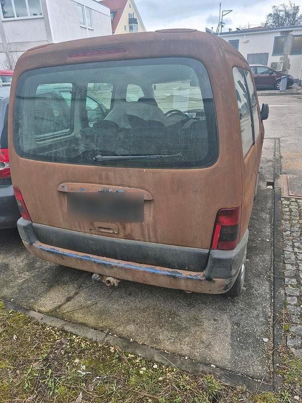 Gebraucht Citroën Berlingo 60 PS (44 kW) 2004 Rot Van / Kleinbus