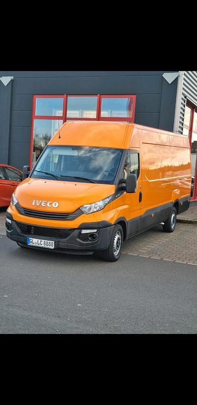Orange Gebraucht 2018 Iveco Daily Van / Kleinbus | 17.900 € - Bild 1/4