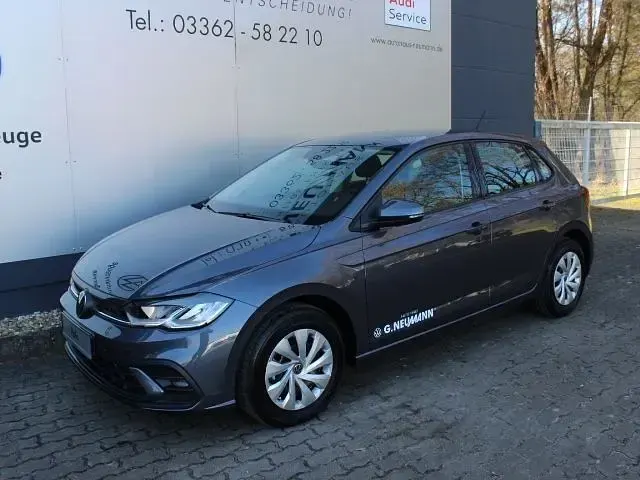 Gebraucht VW Polo Life 95 PS (69 kW) 2023 Grau Limousine