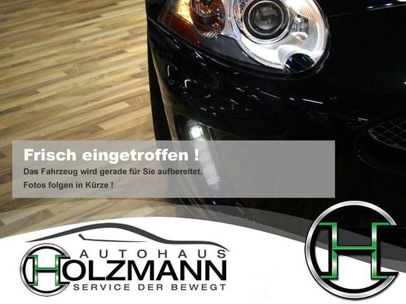 Schwarz Gebraucht 2017 Ford Grand C-Max Cool & Connect Van / Kleinbus | 10.890 € (Fairer Preis) - Bild 1/4