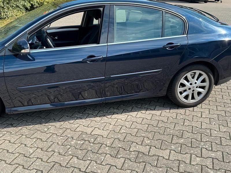 Blau Gebraucht 2007 Renault Laguna III Limousine | 4.333 € (Fairer Preis) - Bild 1/4