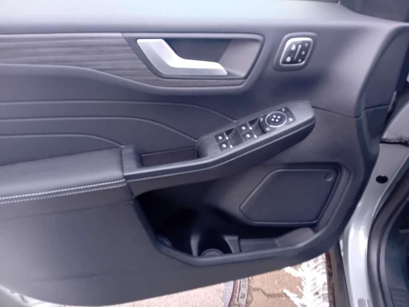 Gebraucht Ford Kuga Active X 152 PS (111 kW) 2024 Silber SUV