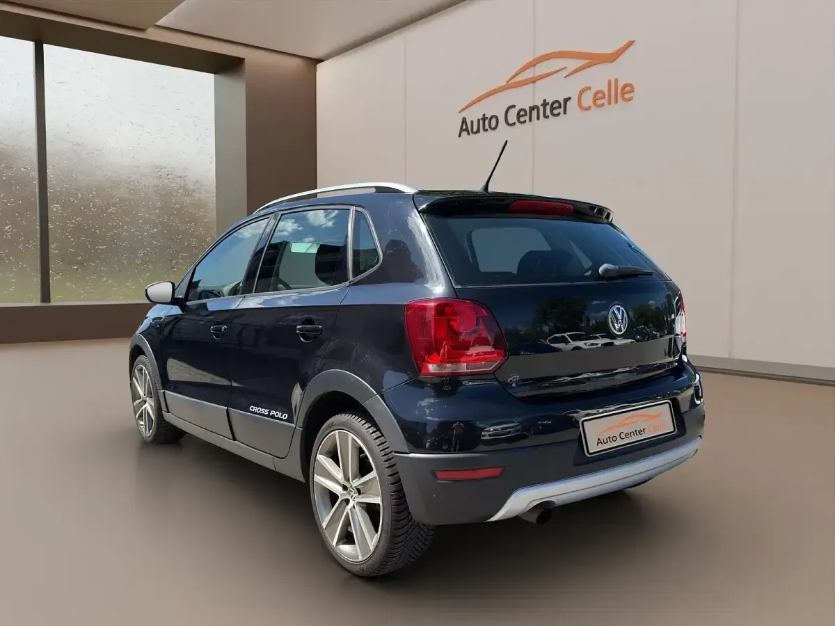 Gebraucht VW Polo Cross 105 PS (77 kW) 2011 Schwarz Kleinwagen