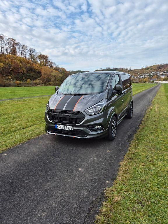 Grau Gebraucht 2020 Ford Tourneo Sport Van / Kleinbus | 33.000 € (Fairer Preis) - Bild 1/4