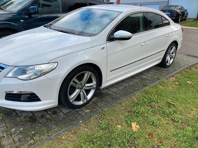 Weiß Gebraucht 2011 VW CC R-line Limousine | 9.850 € (Guter Preis) - Bild 1/4