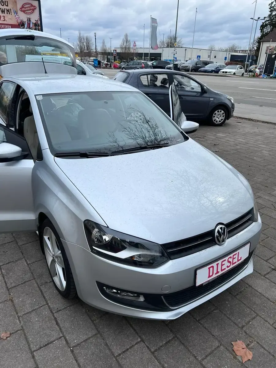 Gebraucht VW Polo 75 PS (55 kW) 2009 Silber Kleinwagen