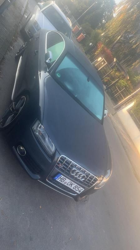 Grau Gebraucht 2011 Audi S5 Limousine | 15.000 € (Superpreis) - Bild 1/4