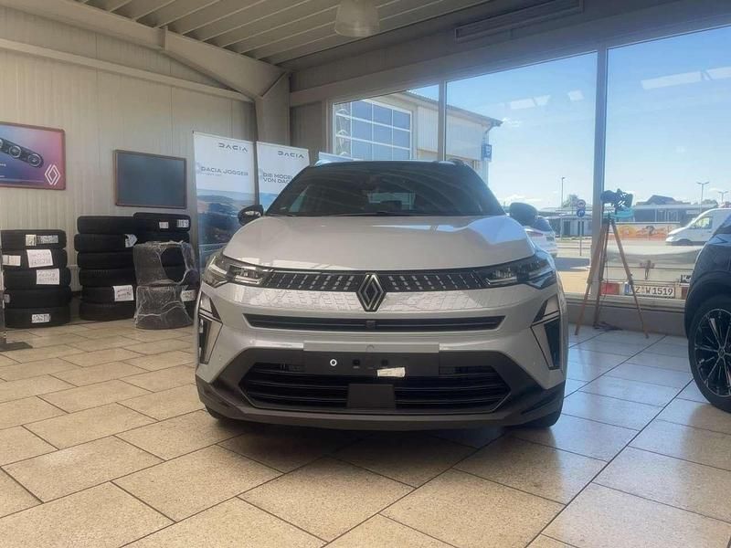 Neu Renault Captur Techno 158 PS (116 kW) 2025 Rafalgrau metallic, black pea SUV