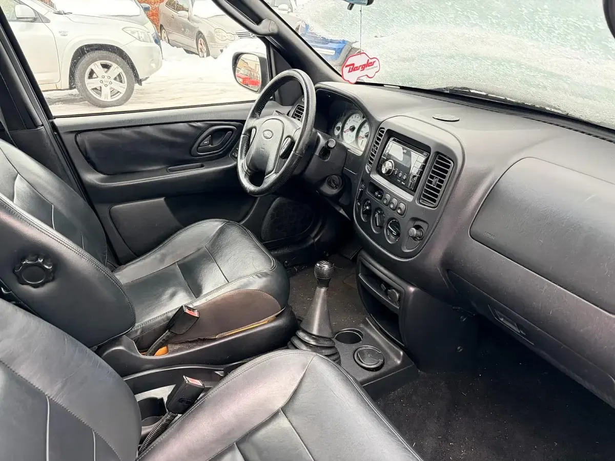 Gebraucht Ford Maverick 124 PS (91 kW) 2003 Grün SUV