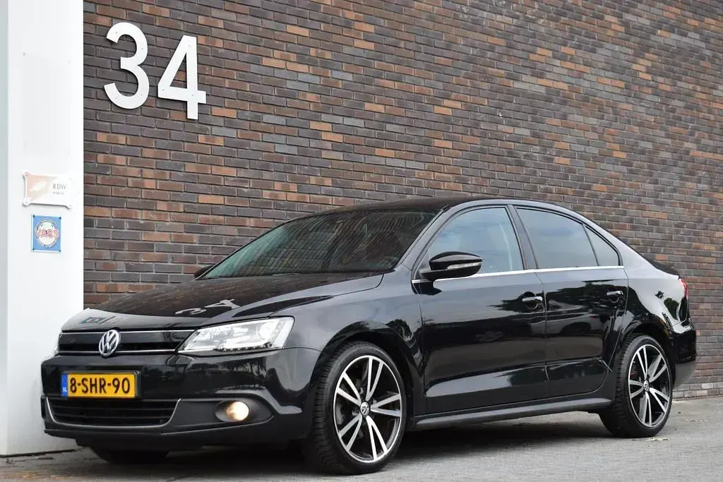 Gebraucht VW Jetta Highline 170 PS (125 kW) 2013 Schwarz Limousine