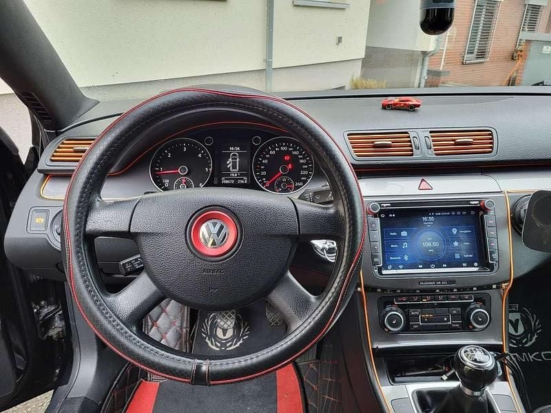 Gebraucht VW Passat Highline 140 PS (102 kW) 2010 Limousine