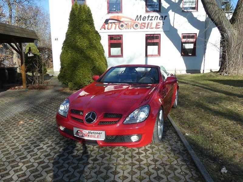 Gebraucht Mercedes SLK200 184 PS (135 kW) 2011 Rot Cabrio