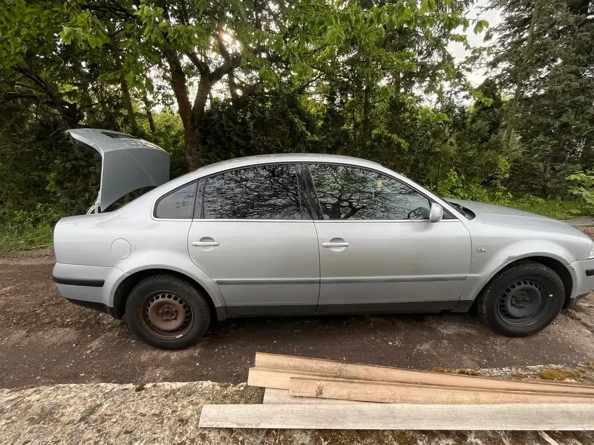 Gebraucht VW Passat 102 PS (75 kW) 2001 Limousine