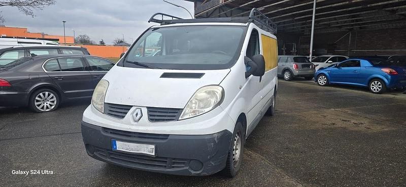 Gebraucht Renault Trafic 90 PS (66 kW) 2010 Weiß Van / Kleinbus
