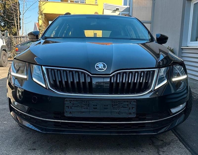 Gebraucht Skoda Octavia 150 PS (110 kW) 2019 Schwarz Limousine