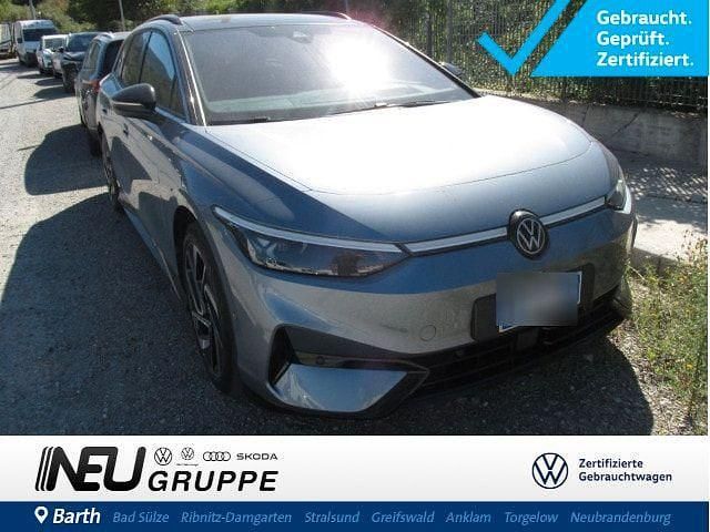 Blau Gebraucht 2024 VW ID.7 Pro Kombi | 45.779 € (Fairer Preis) - Bild 1/4