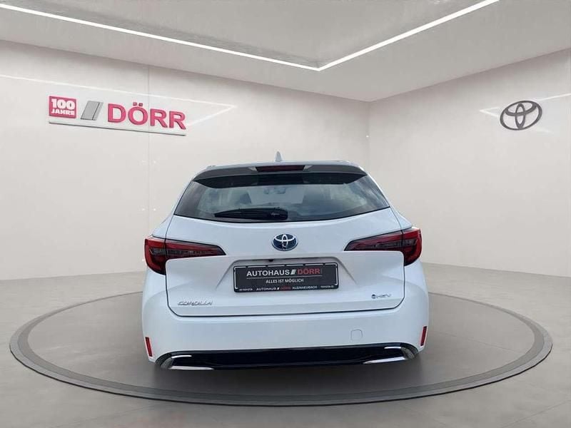 Gebraucht Toyota Corolla Edition 196 PS (144 kW) 2024 Schneeweiß Kombi