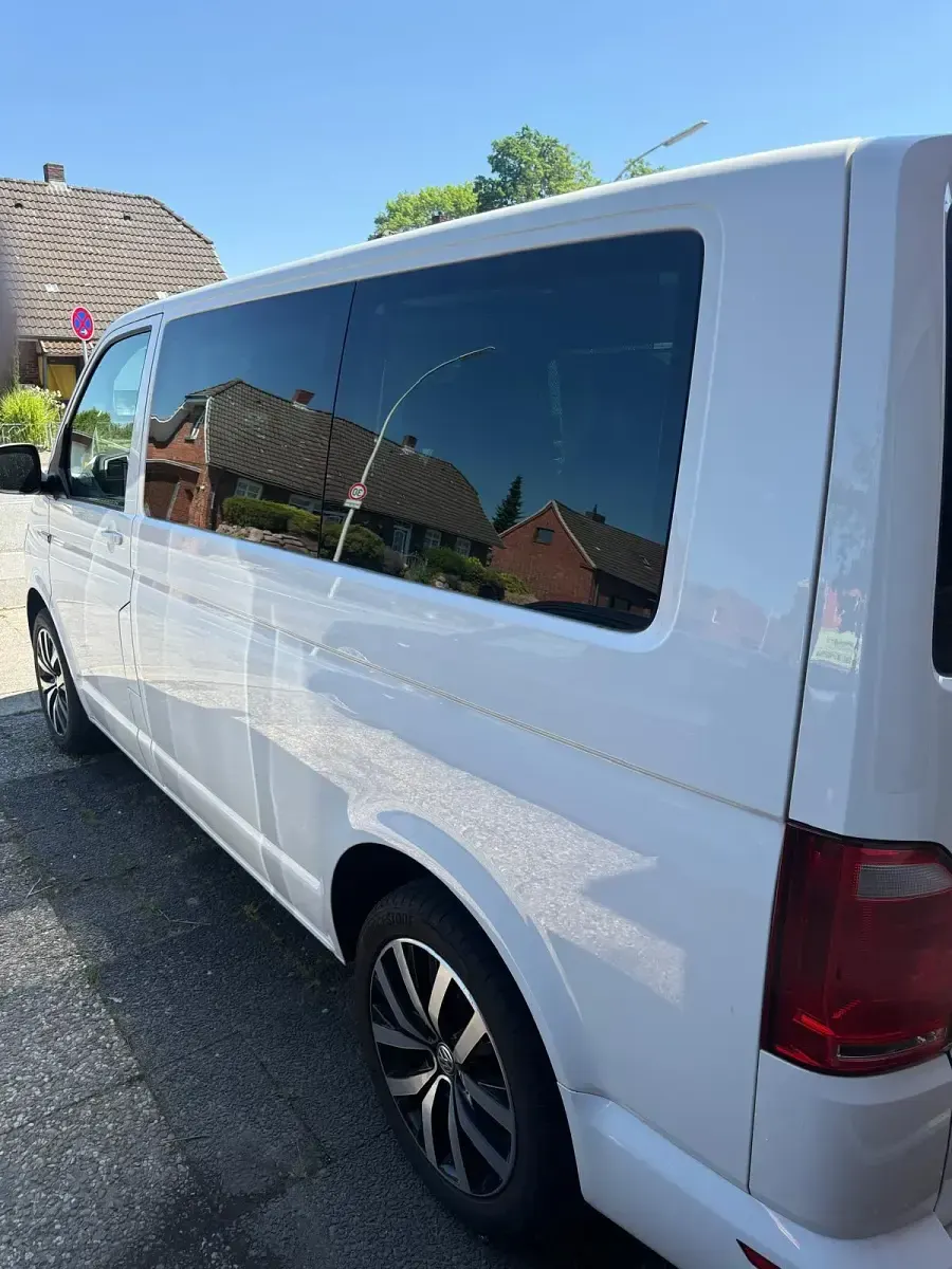 Gebraucht VW Multivan Comfortline 150 PS (110 kW) 2019 Weiß Van / Kleinbus