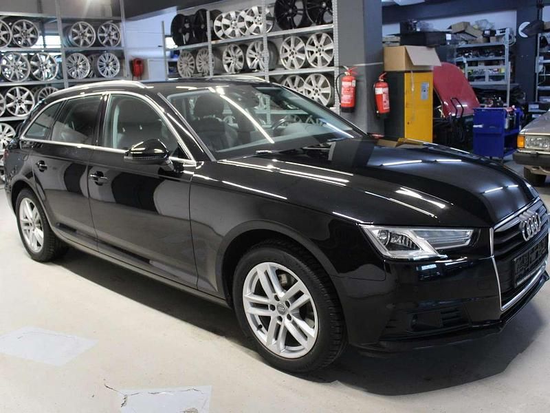 Gebraucht Audi A4 170 PS (125 kW) 2018 Brillantschwarz Kombi