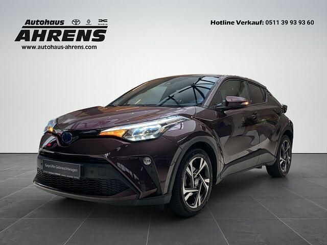 Dunkel amethyst metallic (metallic) Gebraucht 2022 Toyota C-HR Team SUV | 24.980 € (Fairer Preis) - Bild 1/2