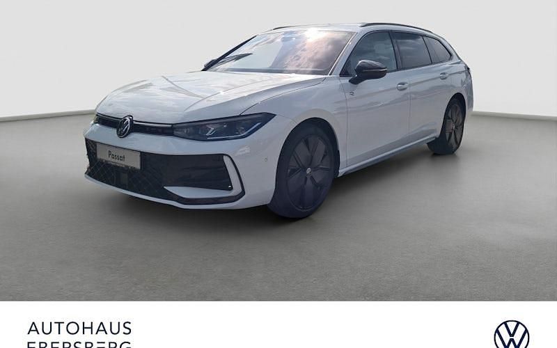 Weiß Neu 2025 VW Passat R-line Kombi | 56.720 € (Teuer) - Bild 1/4