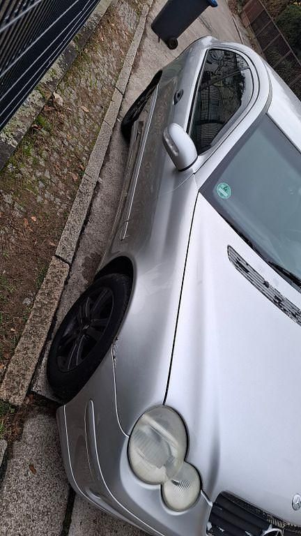 Gebraucht Mercedes C180 143 PS (105 kW) 2002 Silber Coupé