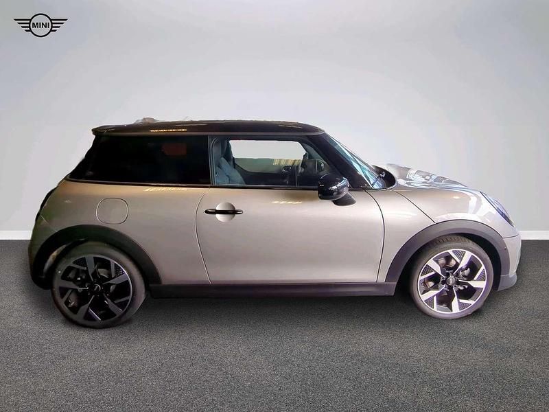 Gebraucht Mini Cooper S Favoured 204 PS (150 kW) 2025 Grau Kleinwagen
