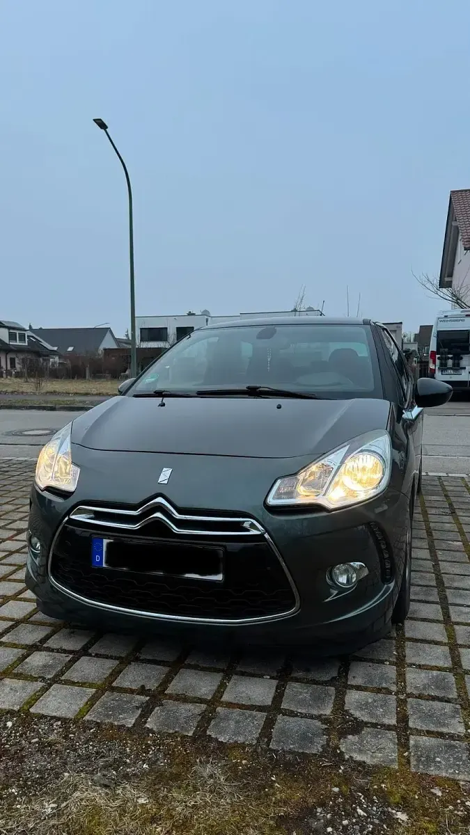 Gebraucht Citroën DS3 156 PS (114 kW) 2012 Grau Kleinwagen