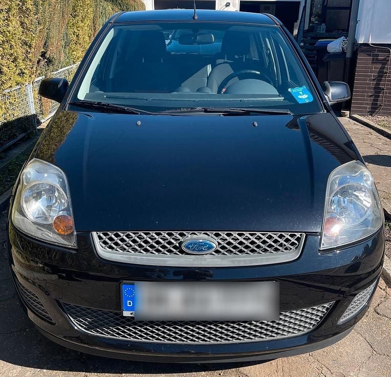 Schwarz Gebraucht 2007 Ford Fiesta Kleinwagen | 1.100 € (Guter Preis) - Bild 1/4