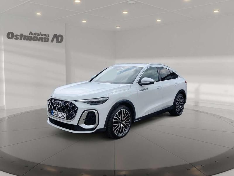 Gletscherweiss metallic Gebraucht 2025 Audi SQ5 Sportback Sport SUV | 89.880 € (Fairer Preis) - Bild 1/4