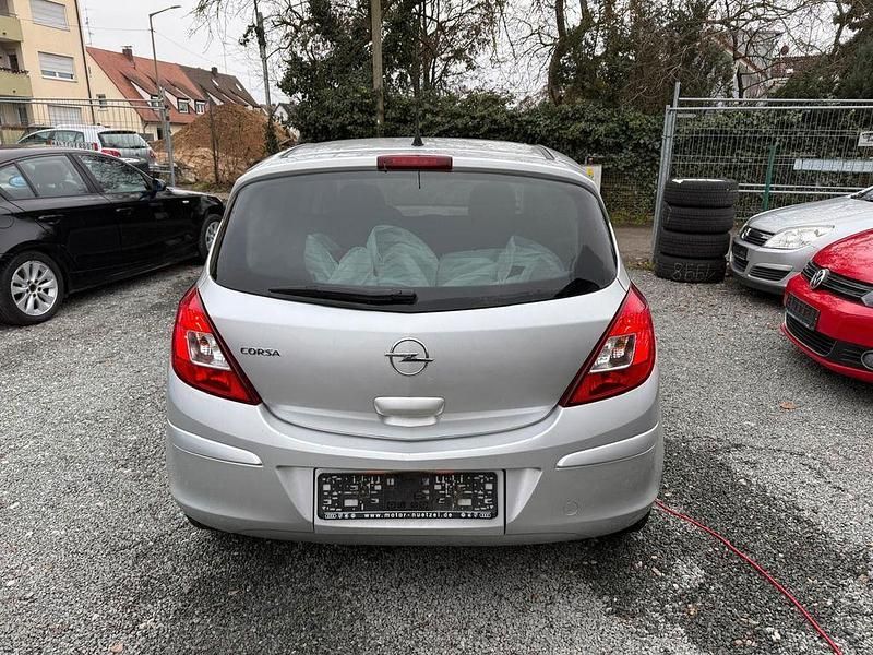 Gebraucht Opel Corsa Innovation 101 PS (74 kW) 2011 Silber Kleinwagen