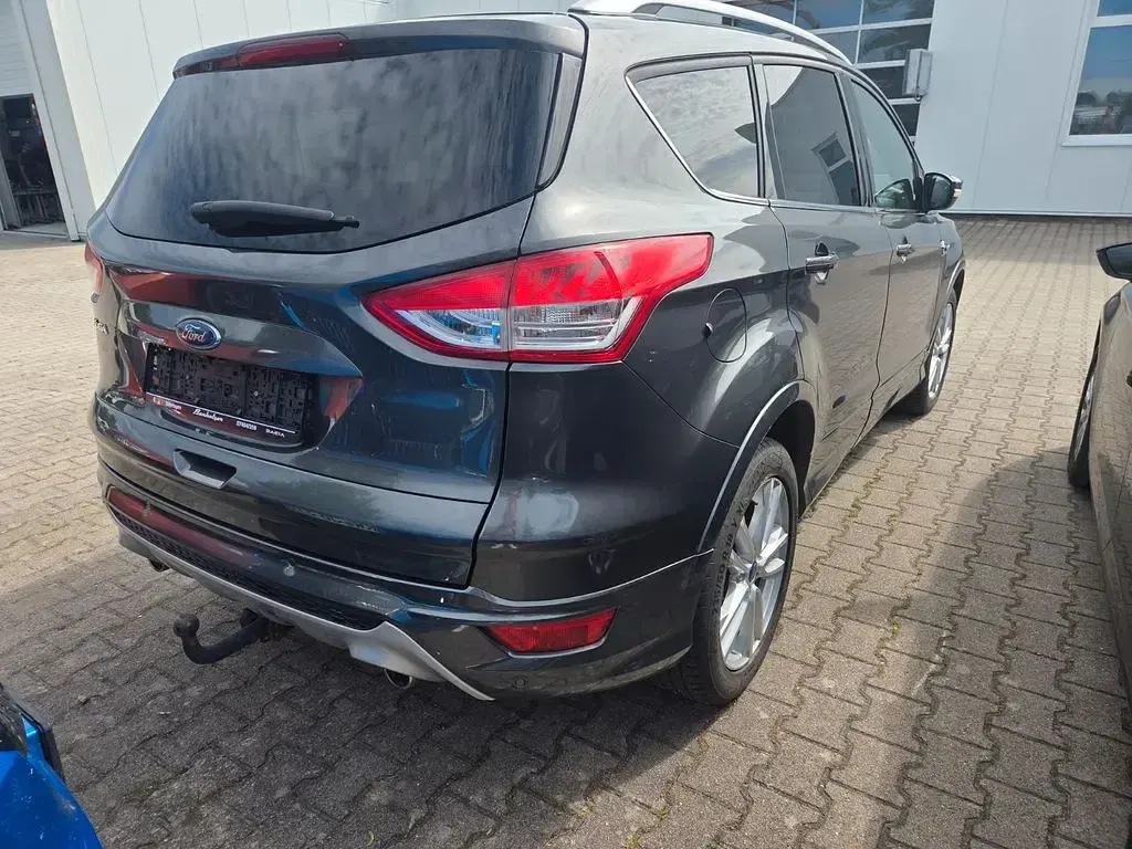Gebraucht Ford Kuga Individual 179 PS (131 kW) 2016 Grau SUV