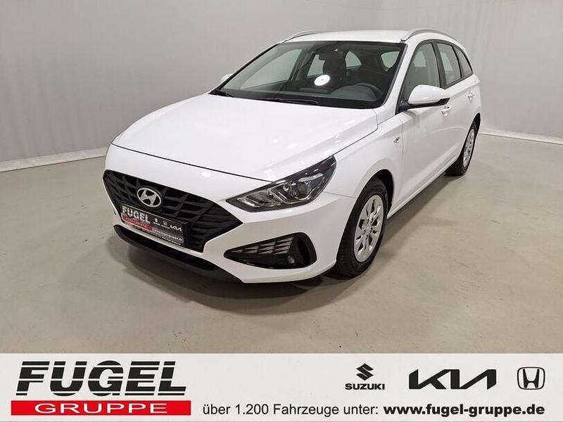 Atlas white / sol Gebraucht 2023 Hyundai i30 Kombi | 16.499 € (Guter Preis) - Bild 1/4