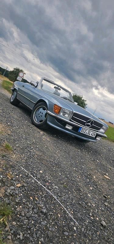 Blau Gebraucht 1986 Mercedes SL420 Cabrio | 42.000 € - Bild 1/4