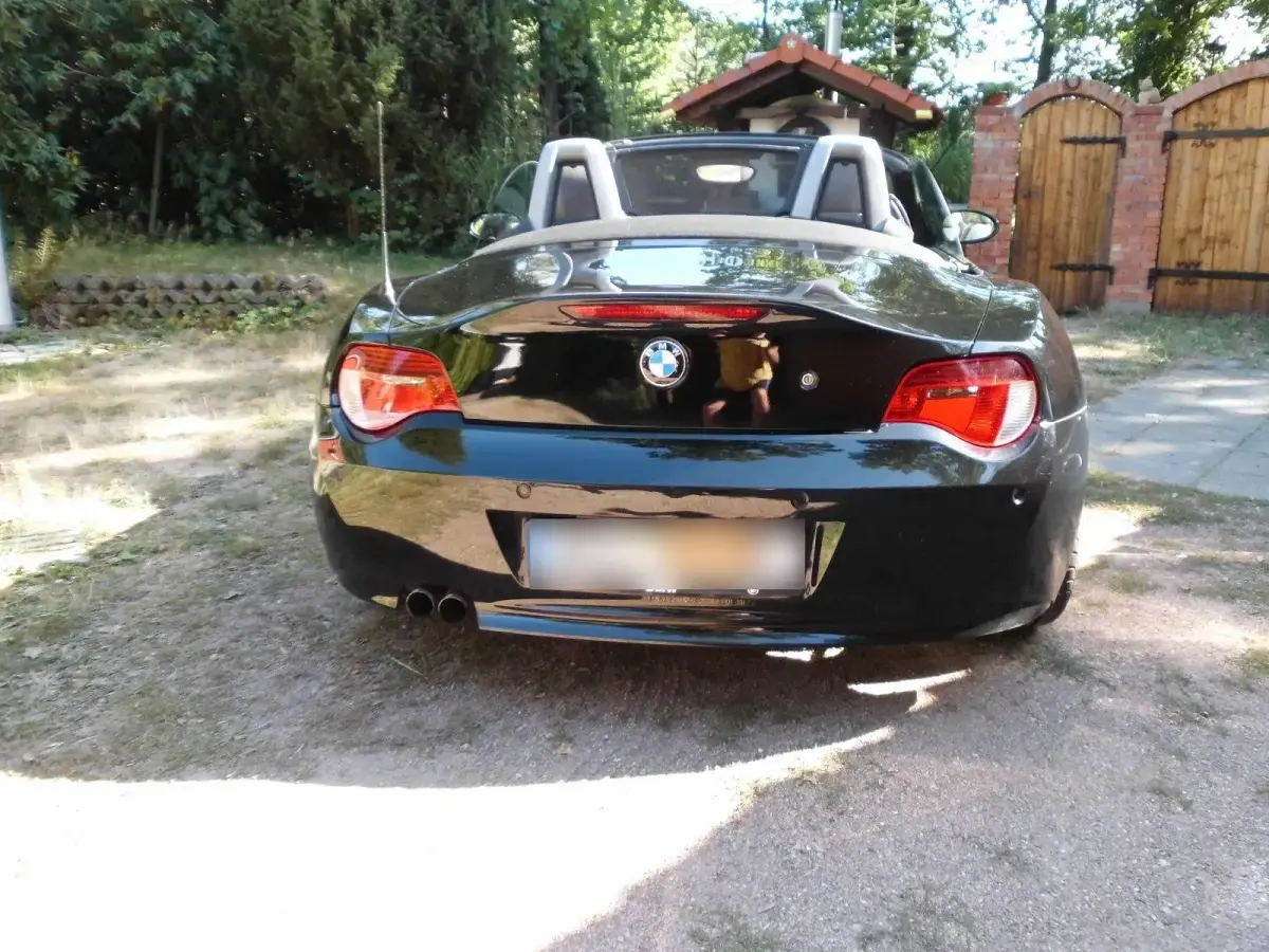 Gebraucht BMW Z4 176 PS (129 kW) 2006 Schwarz Cabrio