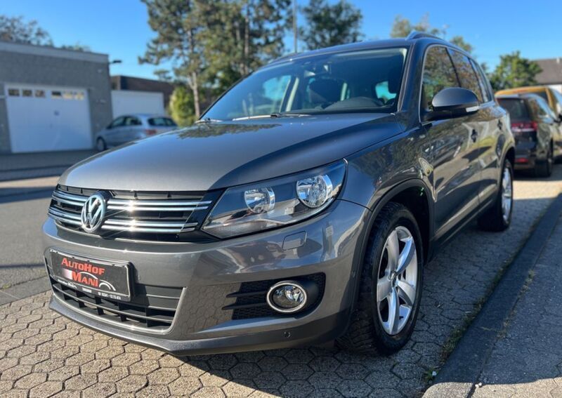 Grau Gebraucht 2014 VW Tiguan Sportline SUV | 11.990 € (Etwas zu teuer) - Bild 1/4