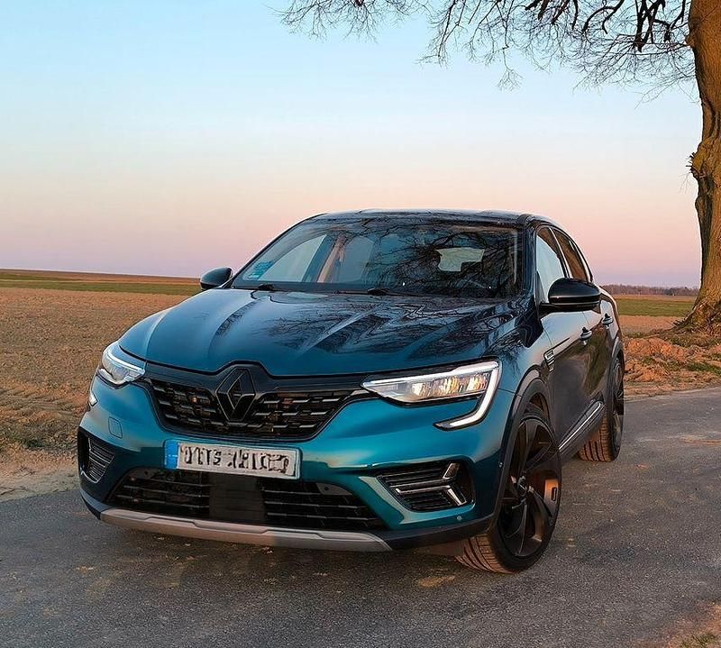 Blau Gebraucht 2023 Renault Arkana Techno SUV | 21.900 € (Guter Preis) - Bild 1/4