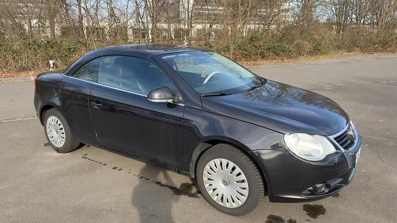 Gebraucht VW Eos 115 PS (84 kW) 2006 Schwarz Cabrio