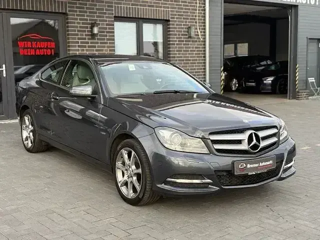 Gebraucht Mercedes C250 204 PS (150 kW) 2011 Coupé