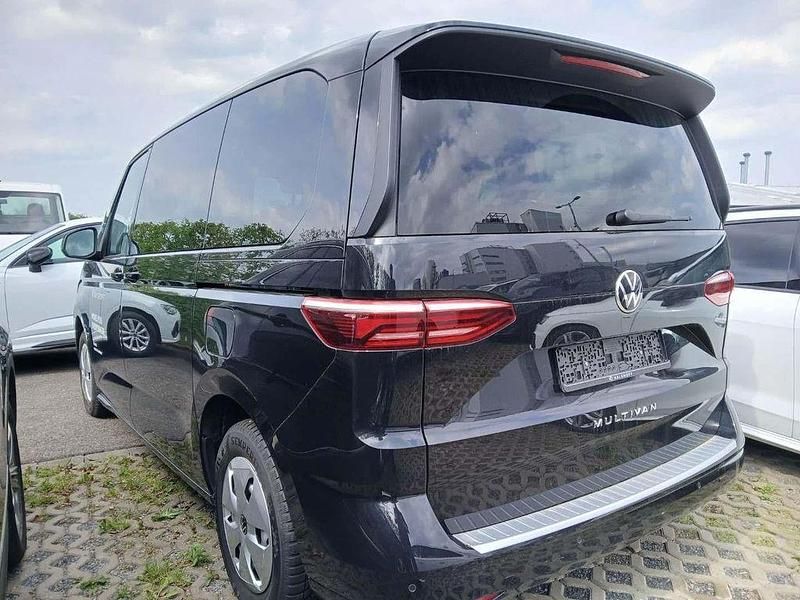 Usata VW Multivan 150 CV (110 kW) 2023 Nero Monovolume