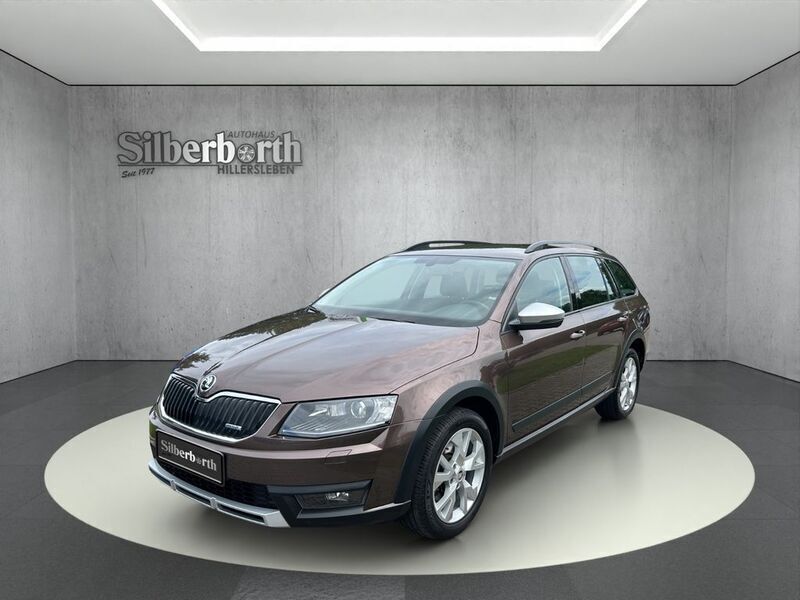 Braun Gebraucht 2016 Skoda Octavia Scout 4x4 Kombi | 18.990 € (Etwas zu teuer) - Bild 1/4