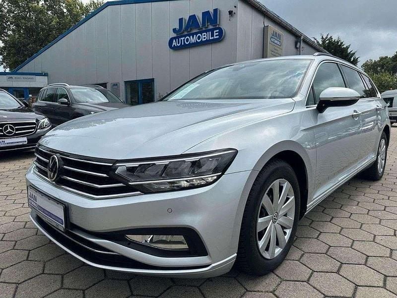 Gebraucht VW Passat Business 150 PS (110 kW) 2021 Silber Kombi