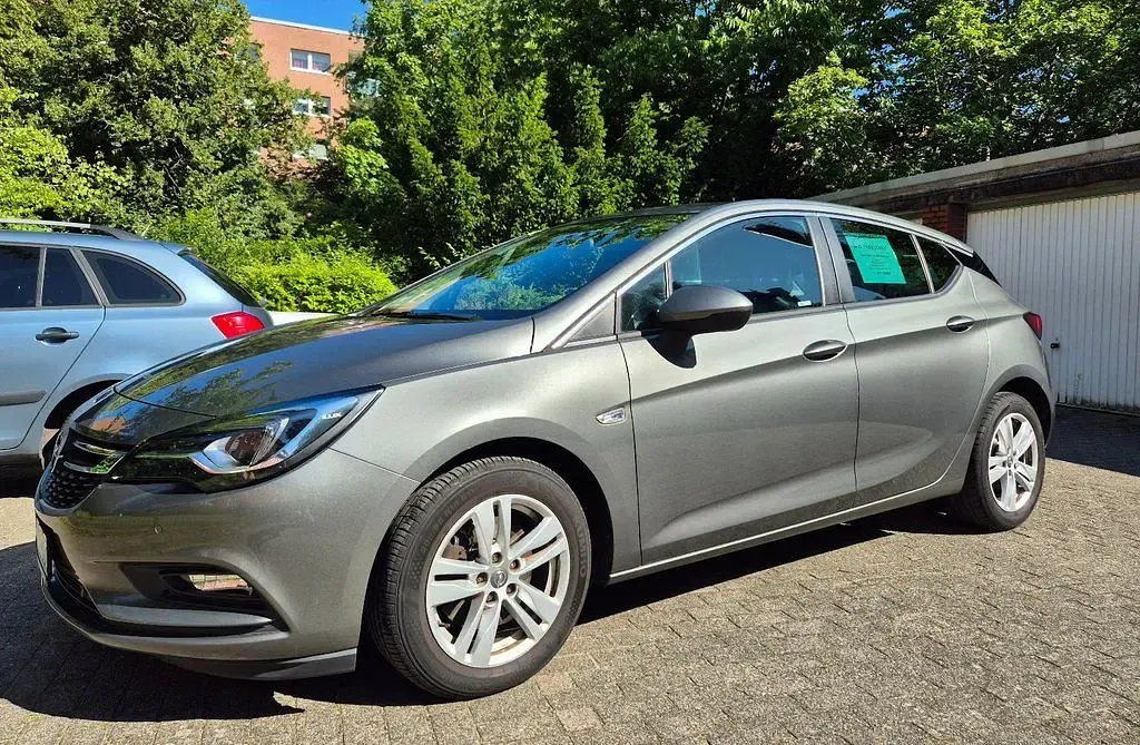 Gebraucht Opel Astra Business 160 PS (117 kW) 2017 Grau Limousine