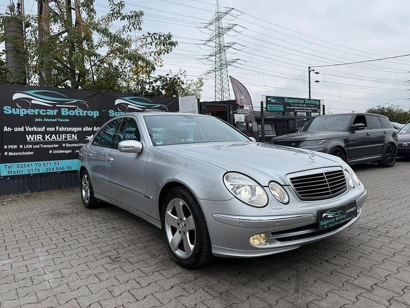 Gebraucht Mercedes E320 Avantgarde 224 PS (164 kW) 2002 Silber Limousine