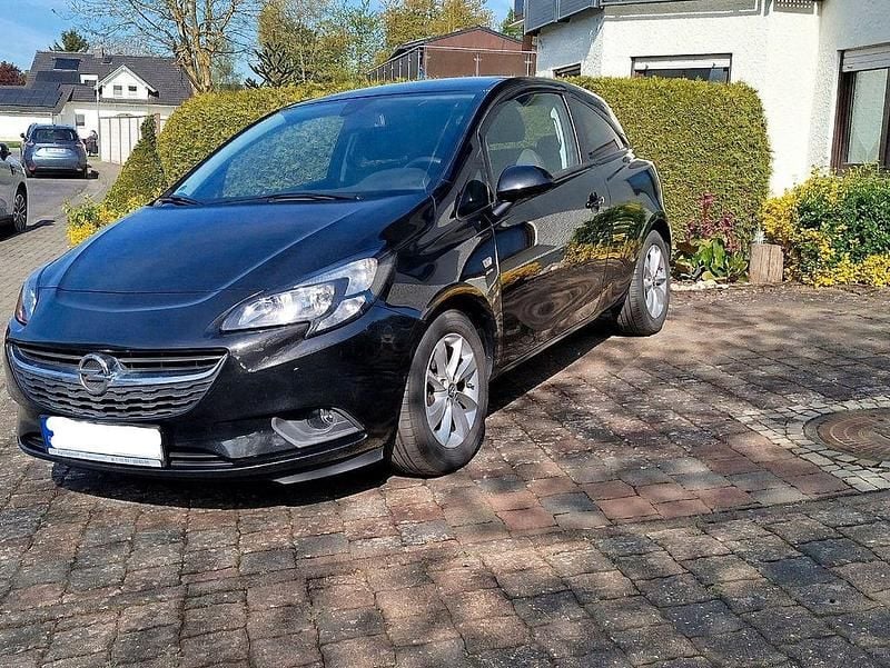 Używany Opel Corsa Active 90 KM (66 kW) 2016 Czarny Hatchback