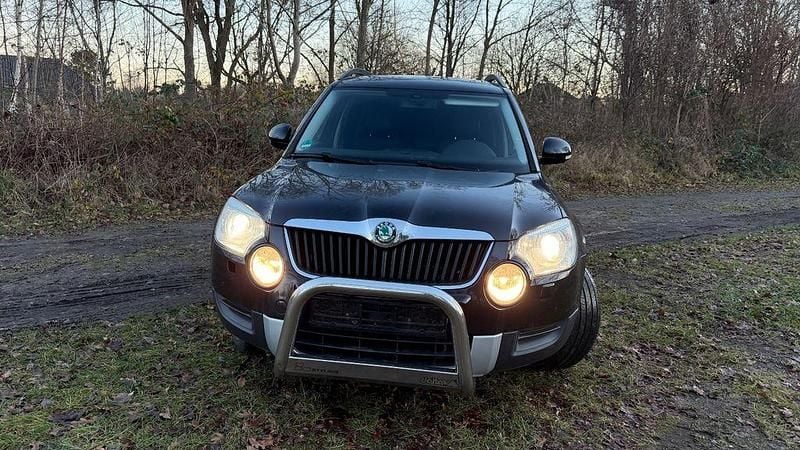 Gebraucht Skoda Yeti Plus Edition 140 PS (102 kW) 2012 Schwarz SUV