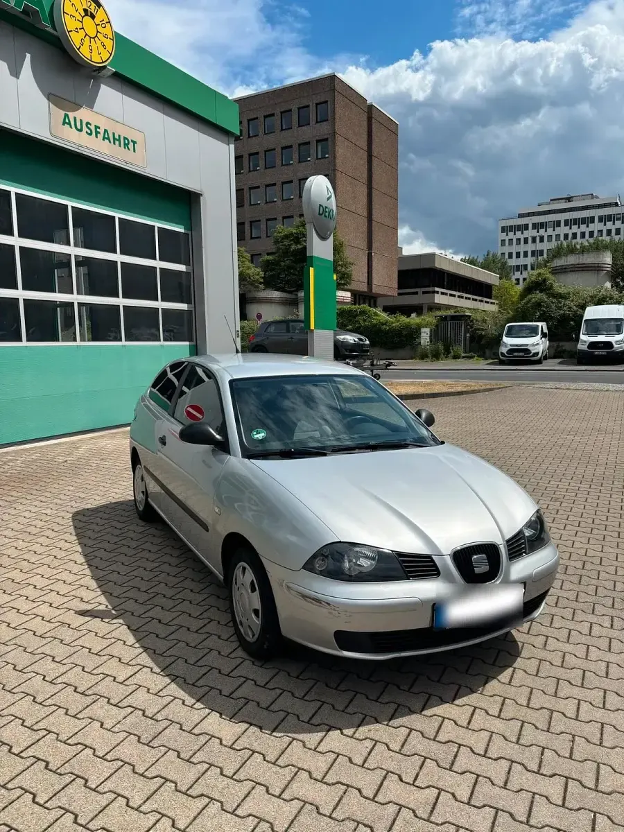 Gebraucht Seat Ibiza 69 PS (50 kW) 2004 Silber Kleinwagen