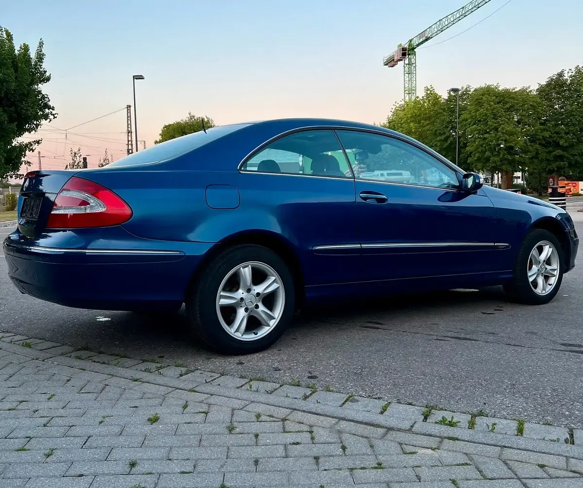 Gebraucht Mercedes CLK200 163 PS (119 kW) 2005 Blau Coupé