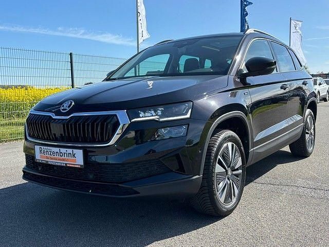 Gebraucht Skoda Karoq Selection 150 PS (110 kW) 2025 Schwarzmagic perleffekt SUV